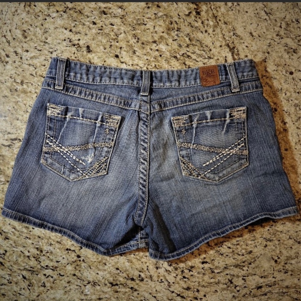 BKE Kate Shorts Size 31